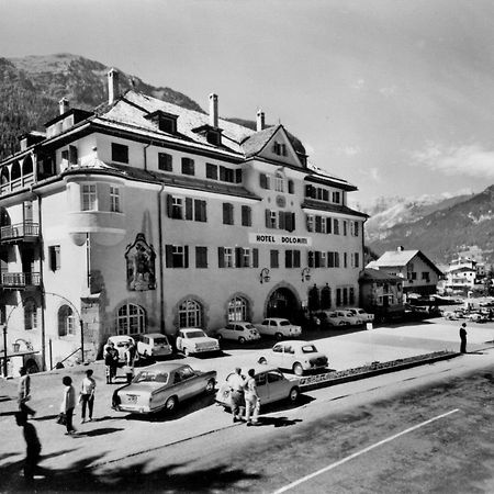 Hotel Dolomiti Schloss Canazei Exterior foto